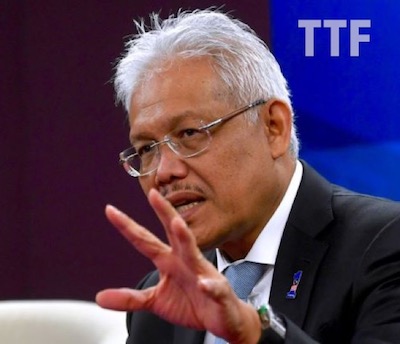 Blogger "Kingmaker" claims Hamzah was paid RM2 billion by ...